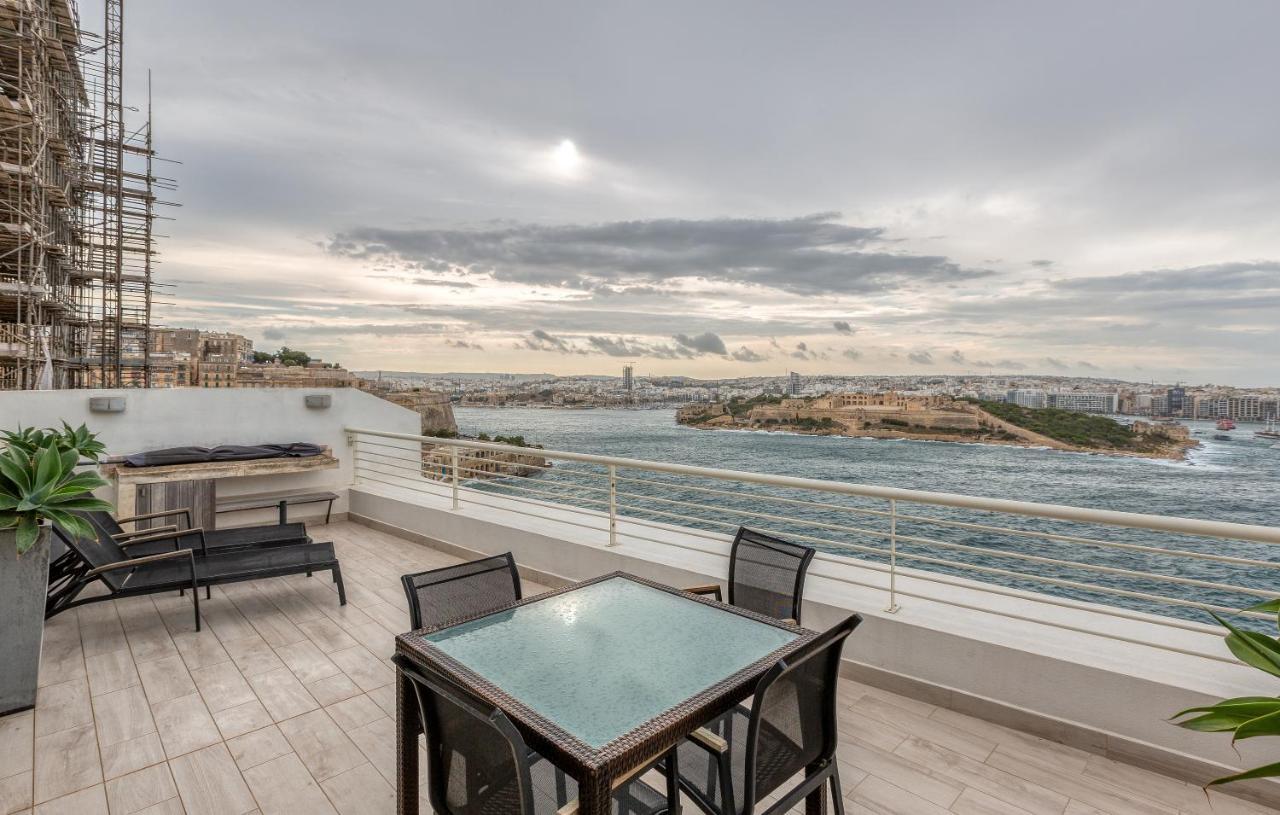 49/3 Seafront Duplex Penthouse In Валета Екстериор снимка
